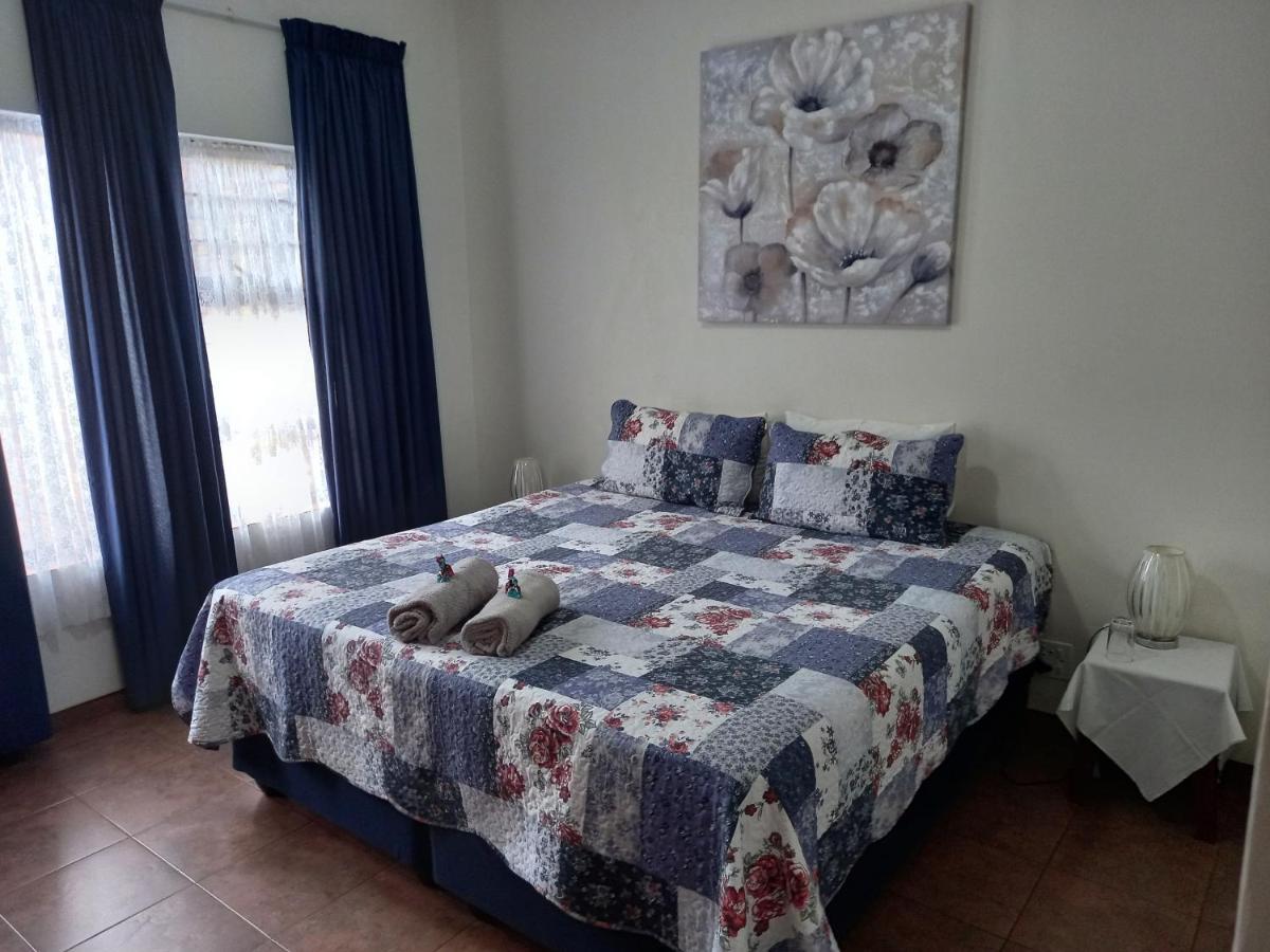 White Rose Guest House Vanderbijlpark Dış mekan fotoğraf